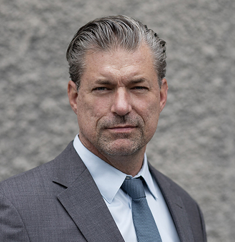 Simon Elvnäs