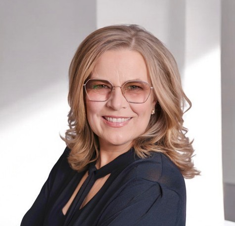 Nina Buchaus